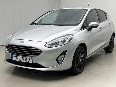 Grå Begagnad 2017 Ford Fiesta | 92 000 kr (Marknadspris)