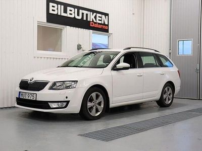 Vit Begagnad 2016 Skoda Octavia Kombi | 124 500 kr (Marknadspris)