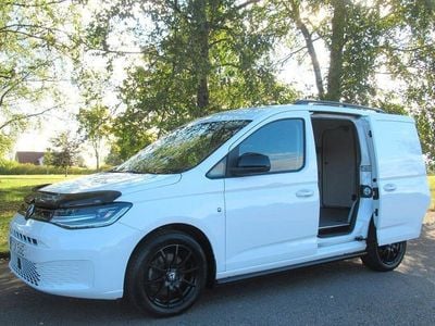 Vit Begagnad 2022 VW Caddy Edition Minibuss | 315 000 kr (Dyr)