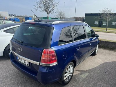 begagnad Opel Zafira 