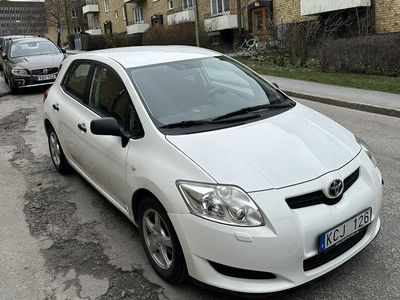 begagnad Toyota Auris 5-dörrar 1.4 D-4D Euro 4