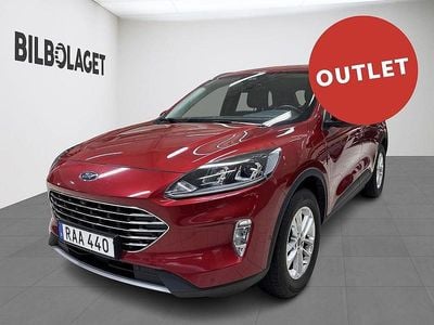 Begagnad Ford Kuga Business Edition 227 HK (166 kW) 2022 Röd SUV