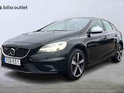 Svart Begagnad 2019 Volvo V40 Halvkombi | 219 900 kr (Dyr)