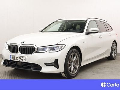 begagnad BMW 330e xDrive Touring Sport Line Drag HUD Laser V-hjul