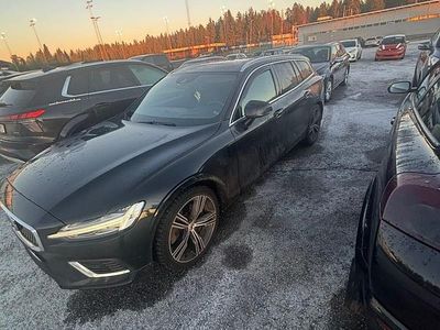 Begagnad 2020 Volvo V60 Inscription Kombi | 290 000 kr (Marknadspris)