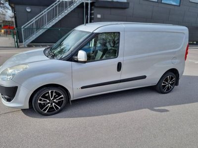 begagnad Fiat Doblò maxi (L2, långa) med SoV. Motorvärmare & dragkrok