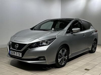 Grå/silver Begagnad 2021 Nissan Leaf Tekna Halvkombi | 184 900 kr (Marknadspris)