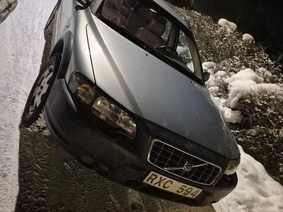 Begagnad 2001 Volvo XC70 | 25 000 kr (Marknadspris)