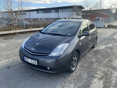 begagnad Toyota Prius 1.5 VVT-i + 3CM CVT Euro 4