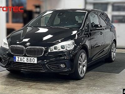 Svart Begagnad 2017 BMW 225 Sport Line Kombi | 164 500 kr