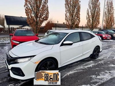 Vit Begagnad 2017 Honda Civic Halvkombi | 149 800 kr (Marknadspris)