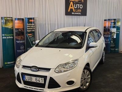Begagnad Ford Focus Trend 116 HK (85 kW) 2011 Vit Kombi