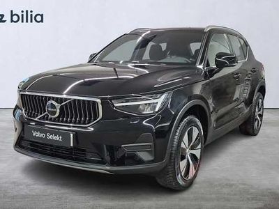 Svart Begagnad 2022 Volvo XC40 Core SUV | 399 000 kr (Marknadspris)
