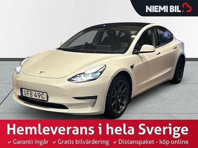 Begagnad Tesla Model 3 Long Range AWD 366 kW (498 HK) 2022 Vit Sedan