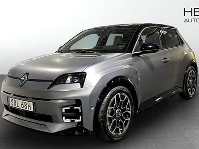 Grå Ny 2025 Renault 5 E-Tech Halvkombi | 450 600 kr (Lite dyr)