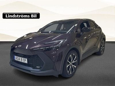 Lila Begagnad 2024 Toyota C-HR Style SUV | 349 900 kr (Marknadspris)