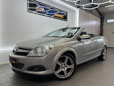 Begagnad Opel Astra Cabriolet 140 HK (102 kW) 2007 Grå Cab