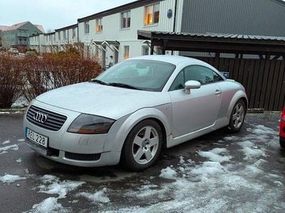 Begagnad Audi TT 180 HK (132 kW) 2000 Sportkupé