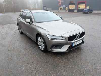 Begagnad 2022 Volvo V60 Kombi | 200 000 kr (Lite dyr)