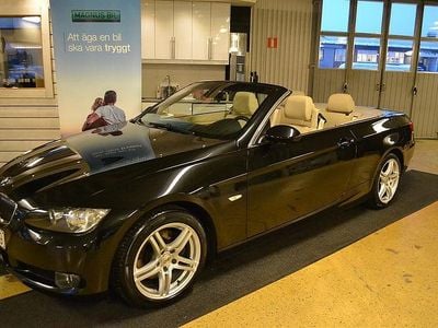 Svart Begagnad 2009 BMW 325 Cabriolet Comfort Edition Cab | 149 500 kr
