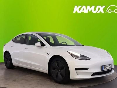 Vit Begagnad 2020 Tesla Model 3 Standard Range Plus Sedan | 259 700 kr (Marknadspris)