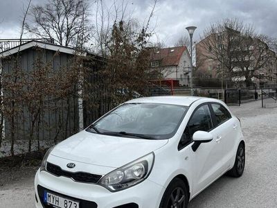 begagnad Kia Rio 5-dörrar 1.2 CVVT GLS Euro 5