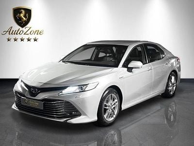 Silver Begagnad 2020 Toyota Camry Hybrid Executive | 269 900 kr