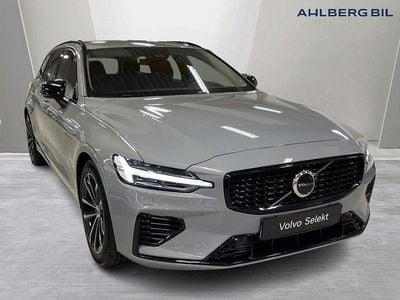 Grå Begagnad 2025 Volvo V60 Plus Kombi | 449 500 kr