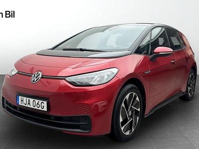 Kings red metallic black Begagnad 2022 VW ID.3 Comfortline Halvkombi | 274 900 kr (Marknadspris)