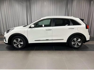 Begagnad Kia Niro Advance 141 HK (103 kW) 2020 Snow white pearl  vit pärlmetallic SUV