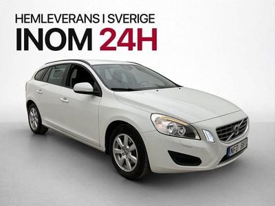 Begagnad Volvo V60 Performance 150 HK (110 kW) 2012 Vit Kombi