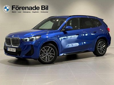 Blå (portimao blå metallic) Begagnad 2025 BMW X1 Comfort Edition SUV | 429 000 kr (Lite dyr)