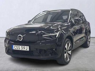 Svart Begagnad 2022 Volvo XC40 Plus SUV | 324 900 kr (Marknadspris)