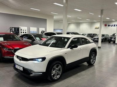 Vit Begagnad 2022 Mazda MX30 SUV | 174 900 kr (Marknadspris)