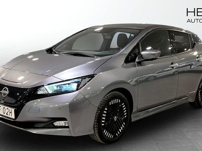 Begagnad Nissan Leaf N-Connecta 110 kW (150 HK) 2022 Grå Halvkombi