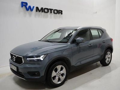 Grå Begagnad 2020 Volvo XC40 Momentum SUV | 224 800 kr (Marknadspris)