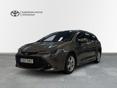 Grön Begagnad 2022 Toyota Corolla Style Kombi | 264 900 kr (Marknadspris)