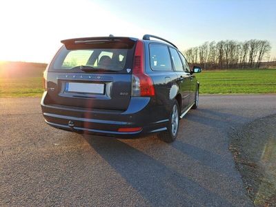 begagnad Volvo V50 V50 Fin2.0 D, R-Design med endast en ägare!