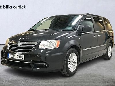 Begagnad Lancia Voyager 163 HK (119 kW) 2011 Grå Minibuss