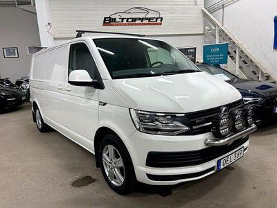 Vit Begagnad 2017 VW T6 Van | 189 000 kr