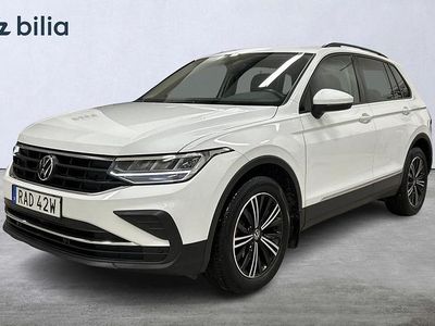 Vit Begagnad 2023 VW Tiguan SUV | 319 800 kr