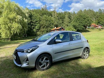 Toyota Yaris Hybrid begagnad - 250 till salu - AutoUncle
