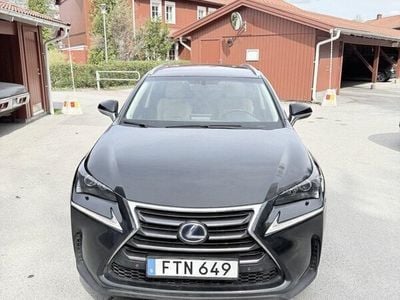 Lexus NX300h