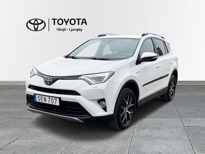 begagnad Toyota RAV4 Hybrid E-FOUR Active Plus M-värmare Go Navigation Drag V-hjul