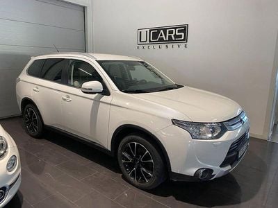 Vit Begagnad 2014 Mitsubishi Outlander SUV | 179 900 kr (Dyr)