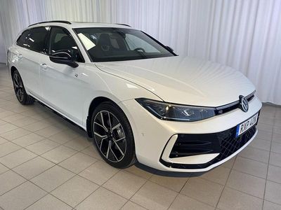 Vit Ny 2026 VW Passat Kombi | 556 000 kr (Marknadspris)