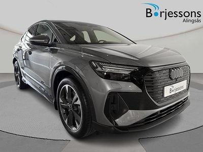 Grå Ny 2026 Audi Q4 Sportback e-tron S-Line SUV | 723 700 kr (Dyr)