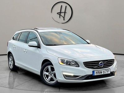 Vit Begagnad 2014 Volvo V60 Momentum Kombi | 129 900 kr (Marknadspris)