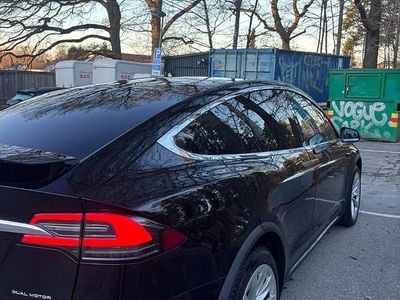 Begagnad 2020 Tesla Model X SUV | 329 000 kr (Bra pris)