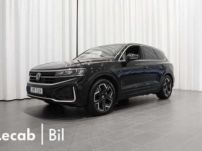 Begagnad VW Touareg R-line 286 HK (210 kW) 2024 Grenadilla black metallic SUV